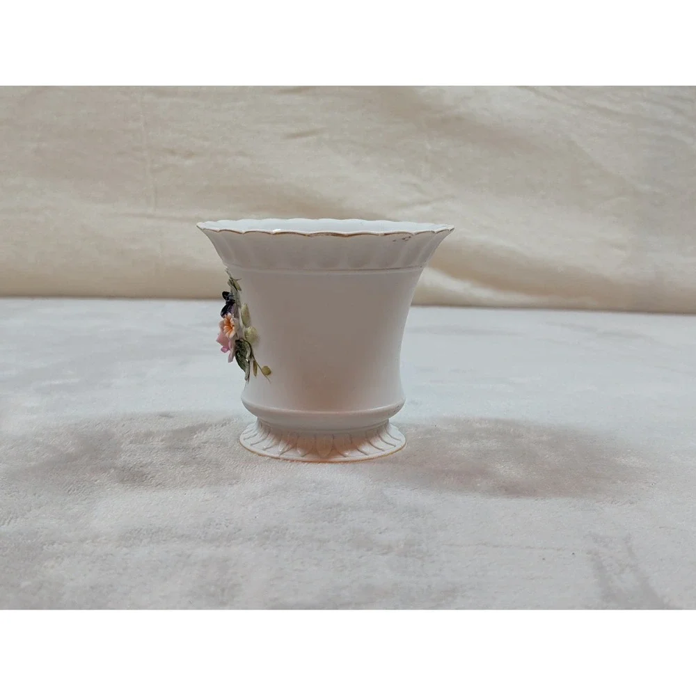 Lefton china hand